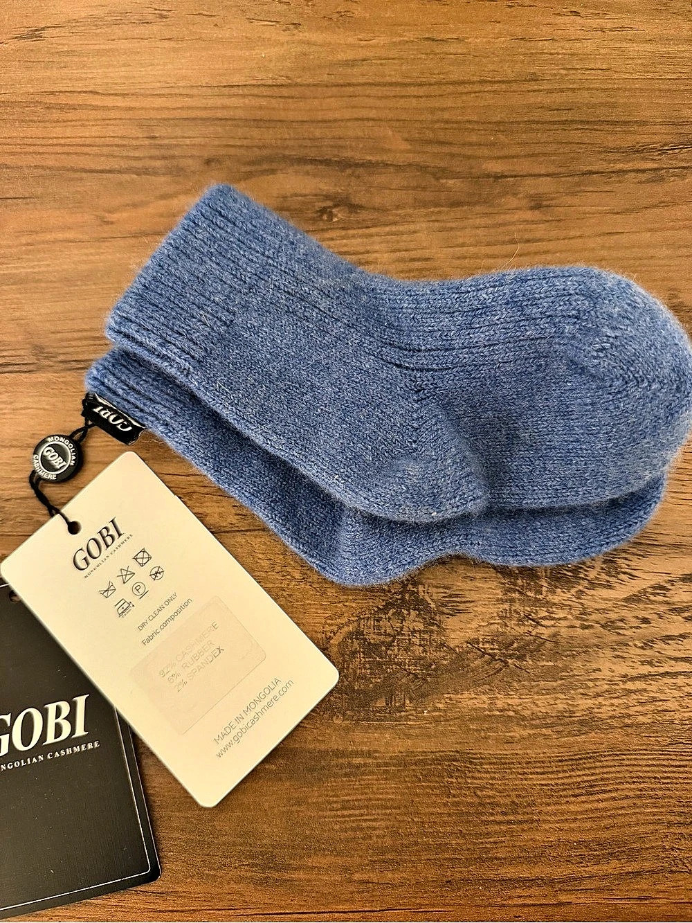GOBI Cashmere socks baby/toddler in Blue NWT